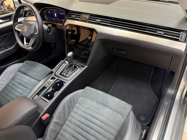 Volkswagen Passat i Örebro