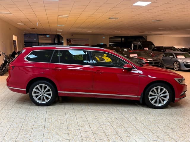 Volkswagen Passat i Örebro
