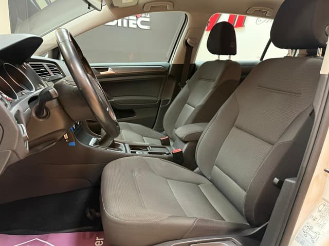 Volkswagen Golf i Örebro