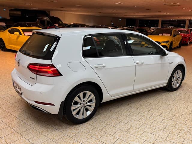 Volkswagen Golf i Örebro