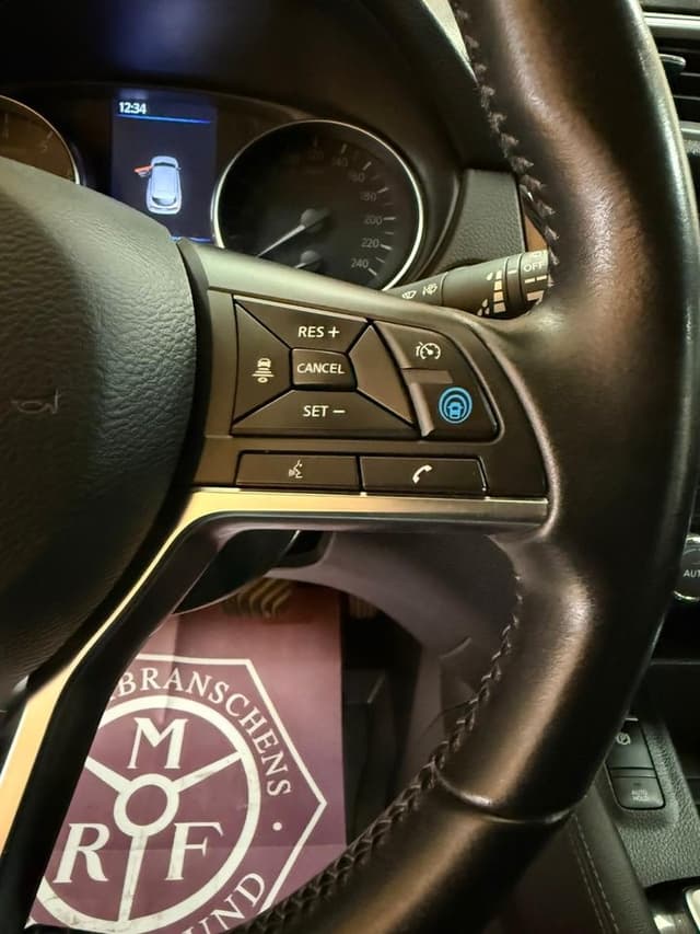 Nissan Qashqai i Örebro