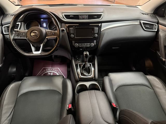 Nissan Qashqai i Örebro